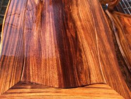 Bộ bàn ghế Hoàng Gia có mặt bàn khuôn tranh trơn