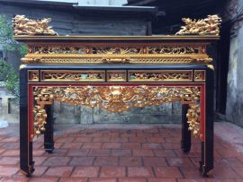 Án Gian đầu rồng hoa mai chân quỳ