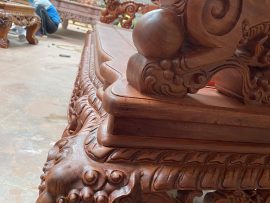 Sử dụng chất liệu gỗ Hương đá chuẩn 100%