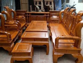 Bộ Tần mang đậm nét đặc trưng của văn hóa đời nhà Tần (năm 221 TCN), uy nghiêm, bệ vệ