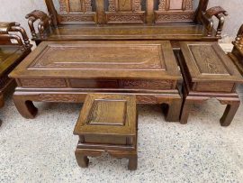 Tặng ngay kính mặt bàn và kính đôn khi khách hàng mua hoàn thiện