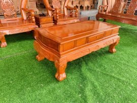 Mặt bàn trơn lộ vân gỗ đẹp, có ngăn kéo tủ