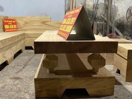 Chiếc bàn độc đáo tạo từ 2 tấm gỗ nguyên khối