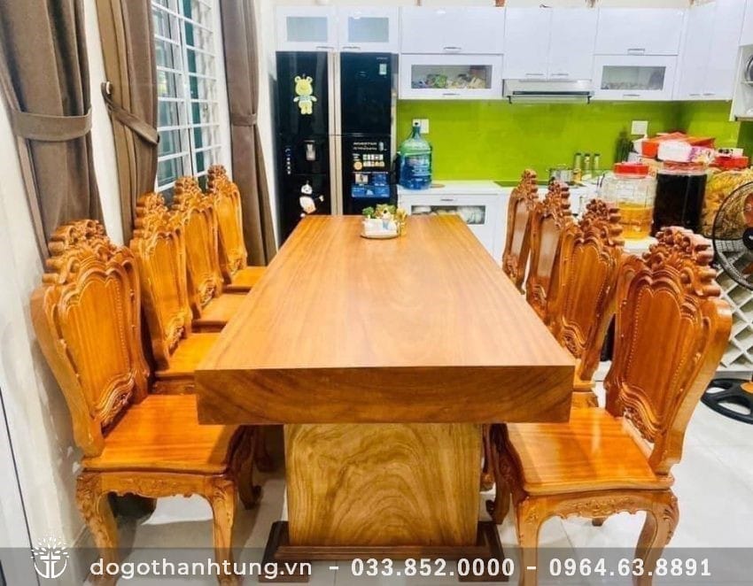 Mẫu bàn ăn ván tràn nguyên tấm 100% gỗ gõ đỏ vừa có thể làm bàn ăn, vừa có thể là bàn trà, bàn họp,... trong nhà hàng, quán cafe