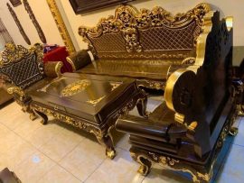 Bộ bàn ghế mang phong cách tân cổ điển mẫu hoàng gia cực sang và lạ của anh Phương (Quảng Ninh)