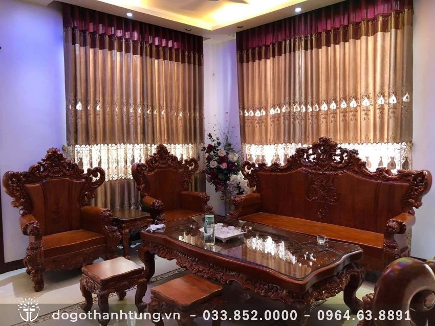 Mang phong cách tân cổ điển, bộ Louis phòng khách gỗ gụ đang được rất nhiều đại gia và giới rành đồ gỗ sưu tầm, lựa chọn cho không gian nhà mình