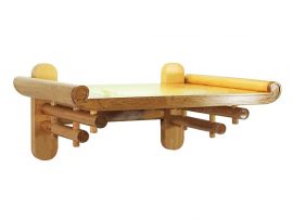 Mẫu ban thờ treo tường BT005 kiểu dáng cuốn thư cách điệu