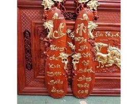 Nội dung đôi câu đối xúc động về công cha nghĩa mẹ “Thương cha xuôi ngược giữa dòng/ Mẹ yêu tất tả gánh gồng nuôi con”.