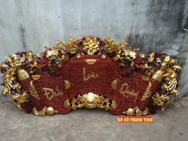 Hoành phi Đức Lưu Quang (quốc ngữ) sơn son thếp vàng Tứ Linh hóa