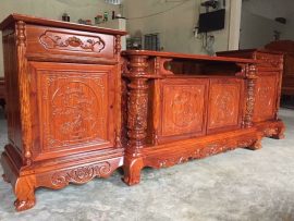 Sản phẩm với thiết kế tiết kiệm không gian: 2 gian kéo, 3 gian tủ.