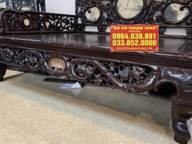 Quây sập khăc cây trúc uốn lượn cách điệu, chính giữa điểm đá cẩm thạch tạo điểm nhấn