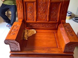 Ghế đơn bộ Âu Á cuốn thư, chương đục tay thủ công sắc xảo, tay vịn đục tiền vàng và cá chép