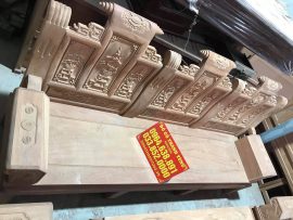 Đoản dài bản mộc, chương ghế đục hoa văn tinh xảo bởi nghệ nhân trên 30 tuổi nghề