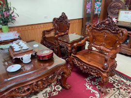 Đã là dân sành gỗ tự nhiên thì một kiệt tác nghệ thuật như thế này rất đáng cân nhắc để trưng bày trong căn nhà.