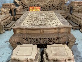 Chúng tôi khuyến khích các bác hãy đến tận xưởng để chiêm ngưỡng tận mắt và cảm nhận chân thực độ hoa mỹ và đẳng cấp của bộ bàn Nghê bảo đỉnh 17 món này. Đặt trong phòng khách, không cần nói nhiều, nhìn thôi là đủ biết đẳng cấp và cái uy của gia chủ