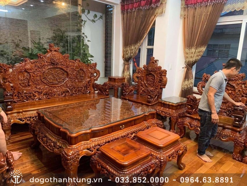 Bản phun sơn hoàn thiện Bộ Nghê đỉnh 17 món làm sáng và sang cả không gian căn phòng