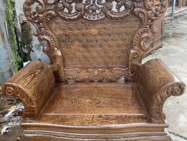 Ghế đơn Hoàng gia vân veo mịn lựa tuyển, tay hộp uốn cong mở rộng diện tích