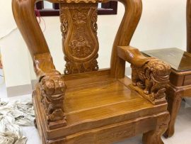 Ghế đơn tay vịn liền đục Voi chiến ngạo nghễ, tay cột 16 uốn cong không chắp ghép