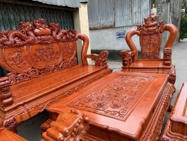 Mặt bàn đục tứ linh Long- Lân - Quy - Phụng: Tượng trưng cho sức mạnh của tự nhiên, đất trời mang đến những điều may mắn, tốt lành, thuận lợi trong cuộc sống cho gia chủ.