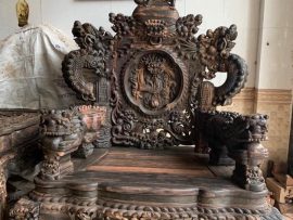 Ghế đơn bộ Nghê đỉnh 12 món - Yếm cong mềm mại 3 tầng cổ chỉ và sen, ván dày nguyên tấm vân veo lựa tuyển