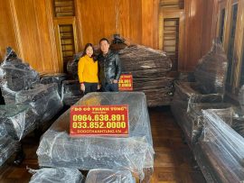 Là dân sành gỗ, sở hữu một bộ Rồng đỉnh gỗ mun hoa Lào giống như quý khách đang tích trữ vàng bạc châu báu vậy. Vì theo thời gian giá trị của bộ bàn ghế sẽ tăng lên.