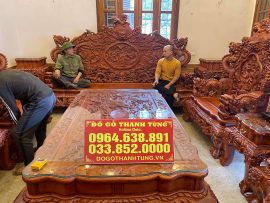 Đục kênh bong sắc và sâu tứ đại linh vật Rồng, Lân, Quy, Phượng - biểu tượng của sự cao sang, quyền quý, mang lại may mắn, tài lộc, sức khỏe cho các gia đình.