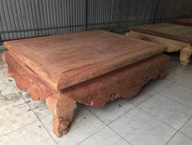 Mẫu sập trơn chế tác đơn giản, ít họa tiết, dễ dàng lau chùi. Mang vẻ đẹp đơn giản nhưng sang trọng, phù hợp với nhiều không gian nhà