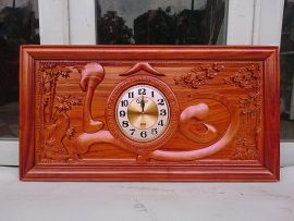 Mẫu tranh đồng hồ chữ Lộc chạm nổi, mặt đồng hồ được lồng vào chữ