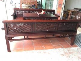 Mặt sau vách rỗ tổ ong tạo độ thoáng khi tựa, sản phẩm được gia công kỹ mặt sau cũng như mặt trước