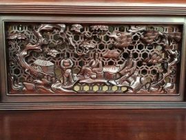 Người thợ cần phải tỉ mỉ và kỳ công thế nào để toát được trọn thần thái của từng nhân vật trong bộ tranh tứ dân trên nền tổ ong