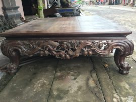 Người sành đồ cổ nhìn là biết giá trị và vẻ đẹp toát ra từ bộ sập quý này