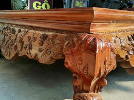 Mộng gỗ mịn, chắc chắn, ghép nói một cách khéo léo các bộ phận của sập