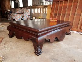 Sập gỗ cao cấp với các đường mộng gỗ mịn, chân Lân vững chãi 24cm