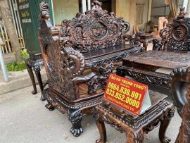 Bộ sản phẩm được thiết kế yếm cong mềm mại với 2 tầng cổ chỉ, 1 tầng sen. Chân Nghê vững chãi càng nhìn càng hút mắt