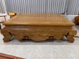 Bộ sập đơn giản nhưng vẫn sang trọng, thích hợp làm nơi tiếp khách, nghỉ ngơi lẫn thờ tự