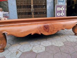 Quây sập được trang trí độc đáo bởi đường vân gỗ tự nhiên tụ dáng mắt rồng/ ngọc rồng độc nhất vô nhị.