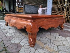 Chân sập uốn cong mềm mại và vẫn đủ độ vững chãi để nâng đỡ cả bộ sập