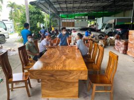 Bộ bàn ăn giả nguyên khối gỗ hương xám (10 ghế)