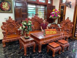 Không gian phòng khách trở nên sang trọng, lộng lẫy và đẳng cấp với sự xuất hiện của bộ bàn ghế