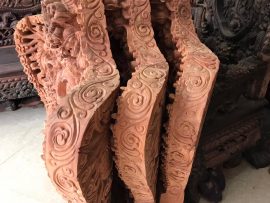 Vách ghế dày 12 cm, gỗ hương Lào hoàn toàn nguyên khối, không chắp ghép