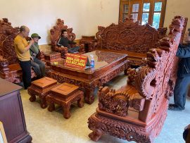 Bàn ghế Rồng đỉnh vách đặc gỗ hương đá 12 món siêu VIP (anh Thái - Nam Định)