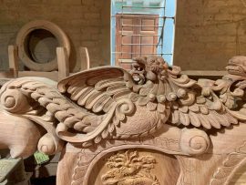 Họa tiết Phượng Hoàng khắc họa trong nội thất gỗ