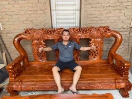 Đoản ghế dài ngồi được 3-4 người lớn thoải mái