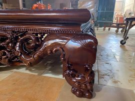 Chân sập đục hươu tùng tinh tế và đẹp mắt