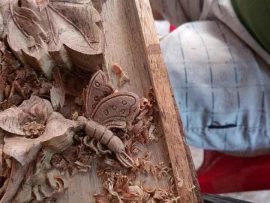 Sản phẩm được đục khắc thủ công hoàn toạn tạo ra sự mềm mại và có hồn trong từng họa tiết