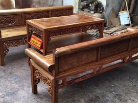 Mẫu bàn ghế cổ được phục dựng chen thêm vẻ hiện đại đan xen