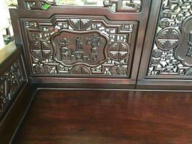 Các họa tiết nhỏ đục dắt