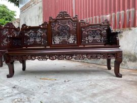 Ghế dài của bộ ngũ lân vờn cầu