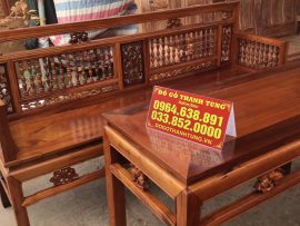 Trường kỷ được ghép mộng thủng theo đúng lối cổ ngày xưa, trông vừa cổ kính vừa độc đáo mà hiếm các mẫu ngày nay có được