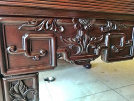 Dạ ghế chạm họa tiết trang trí đẹp mắt